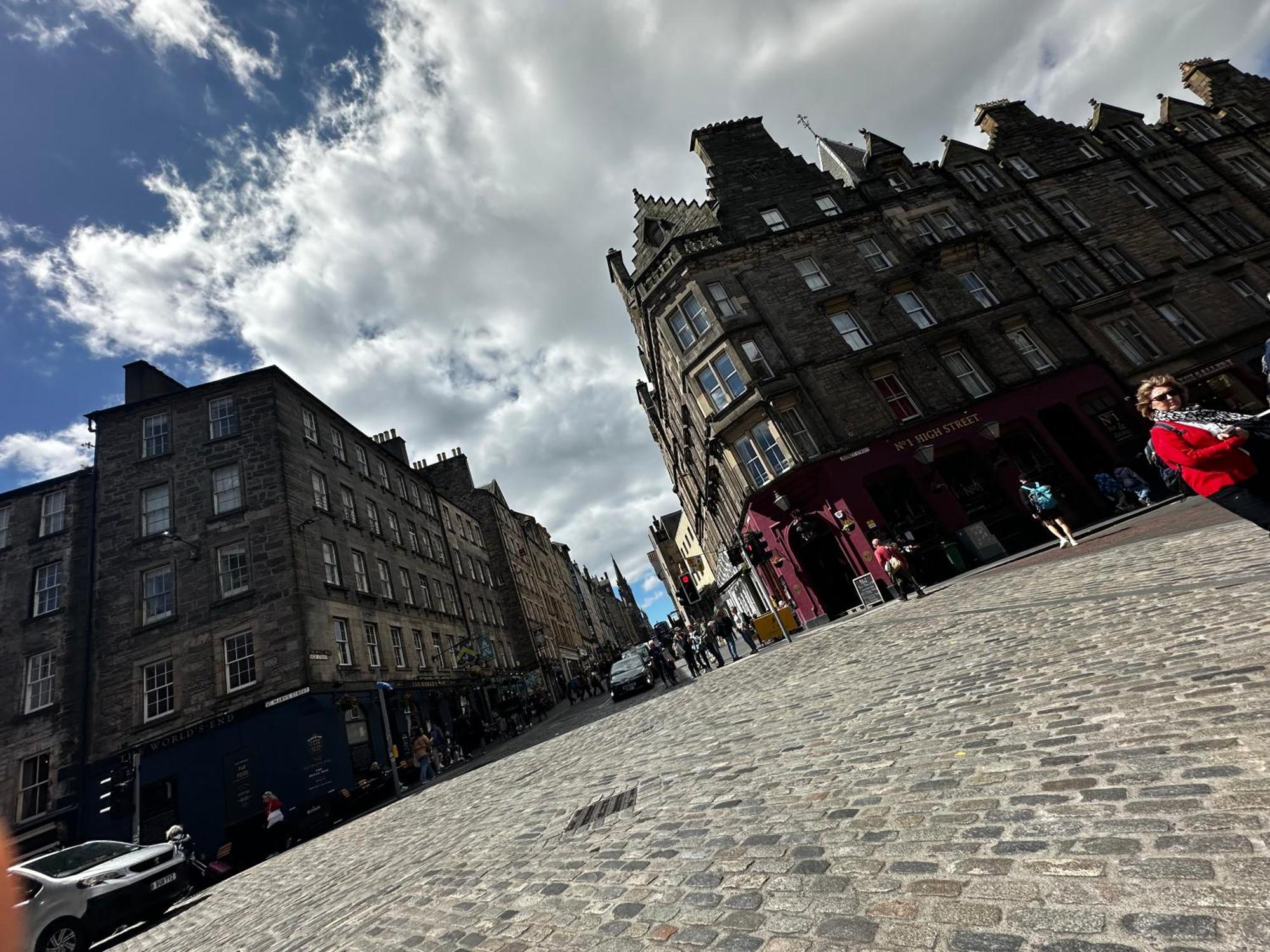 Old House In Central Of Old Town Edinburgh Luaran gambar